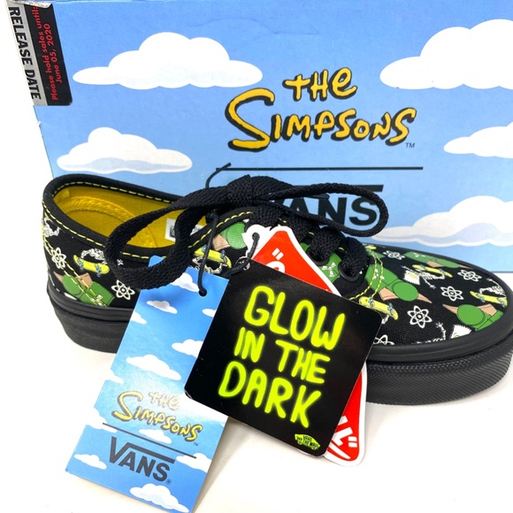 💖MEGA SALE💖VANS Authentic x Simpsons Glow Bart Low Top Kids Canvas VN0A3UIV0GY - Picture 6 of 11
